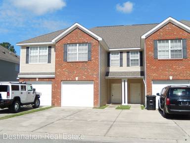 Main picture of Crescent Hills Townhouses