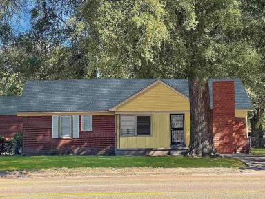 Main picture of 2882 Getwell Rd