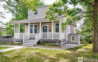 Main picture of 2409 E Cold Spring Ln