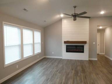 Main picture of 317 Green Meadows Cir