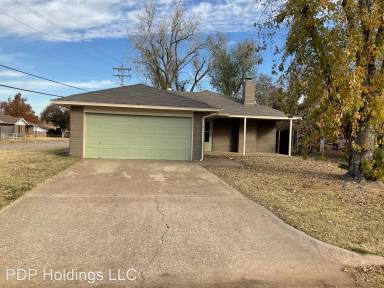 Main picture of 9701 NE 3rd Pl