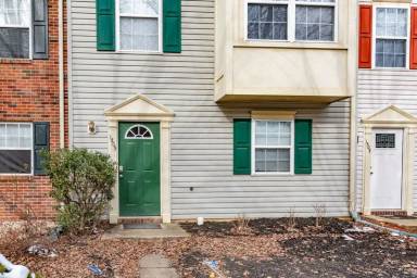 Main picture of 1505 Meadow Dr