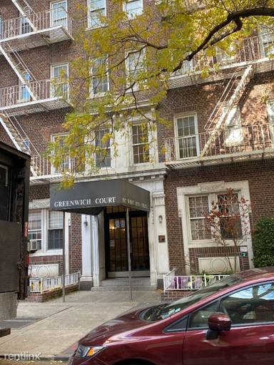 Main picture of 117 W 13th St