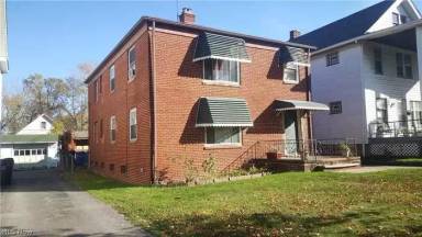 Main picture of 3259 W 115th St