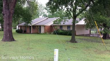 Main picture of 211 S McKinley Ave