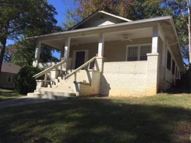 Main picture of 947 White St SW
