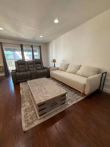 Main picture of 2852 Sawtelle Blvd