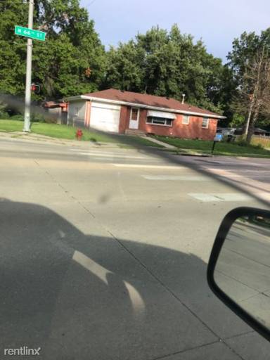Main picture of 730 N 66th St