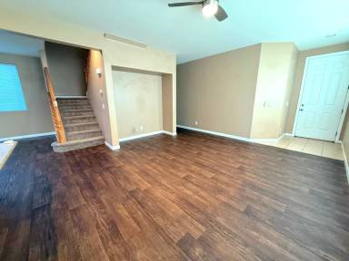 Main picture of 136 Red Tee Ln