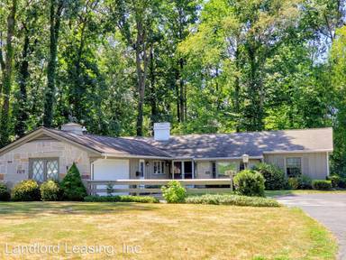 Main picture of 154 Orchard Hill Dr