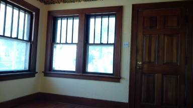 Main picture of 615 W 9th St