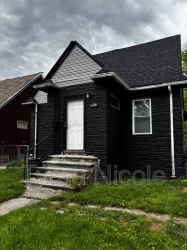Main picture of 14284 Cruse St