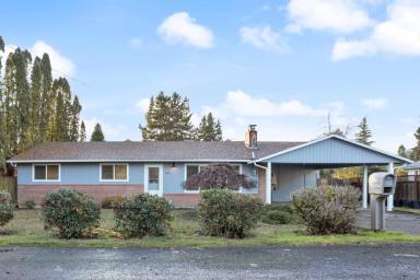Main picture of 607 NW Beary St