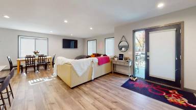 Main picture of 707 13th Ave SE