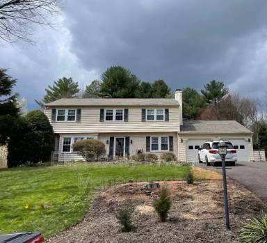 Main picture of 369 Colonial Ave