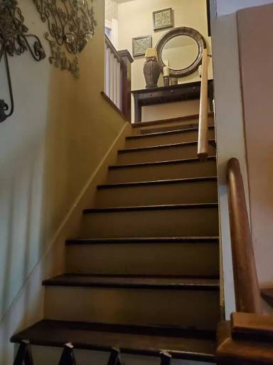 Main picture of 908 State St