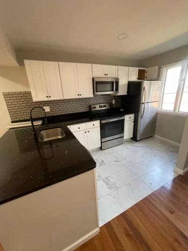 Main picture of 38-40 Glenwood Ave