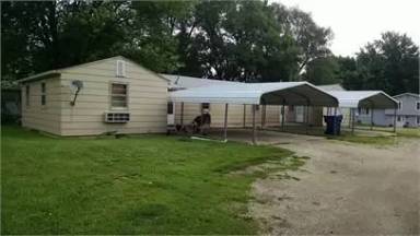 Main picture of 213 N Iowa St