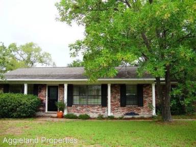 Main picture of 1001 Puryear Dr
