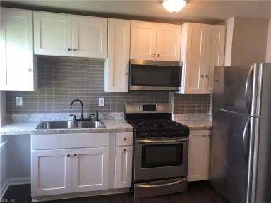 Main picture of 1202 Midland St