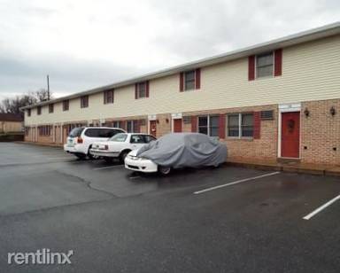 Main picture of 230 N Hanover St