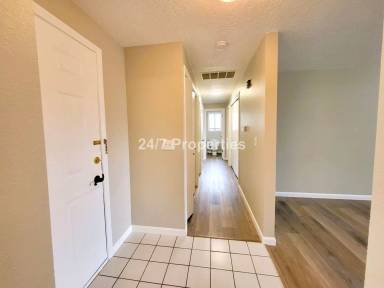 Main picture of 13020 SW Davies Rd