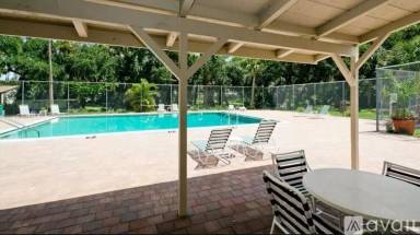 Main picture of 904 Byron Ln