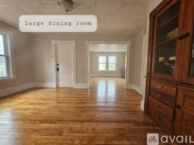 Main picture of 252 Laurel St
