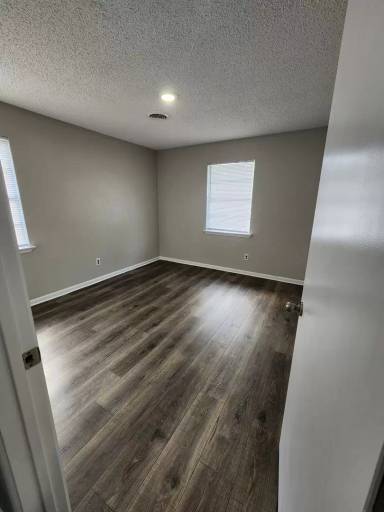 Main picture of 1205 W Avenue B