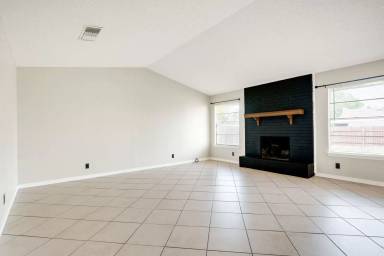 Main picture of 1701 Kingman Rd