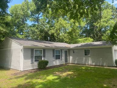 Main picture of 501 Ashwood Dr