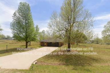 Main picture of 2275 Oaklawn Pl