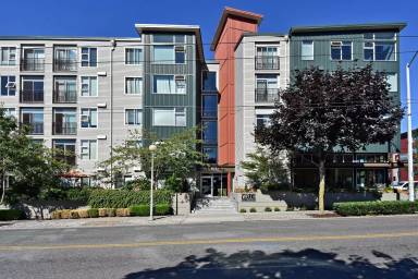 Main picture of 425 23rd Ave S