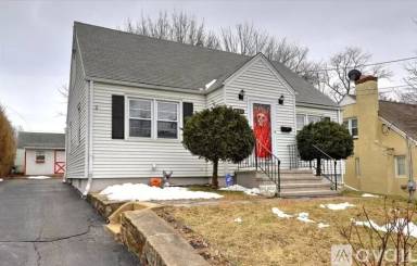Main picture of 815 Ruth St