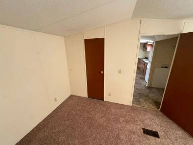 Main picture of 127 Travis Ln