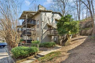 Main picture of 2701 Cumberland Ct SE