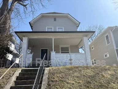 Main picture of 3819 Boulevard Pl
