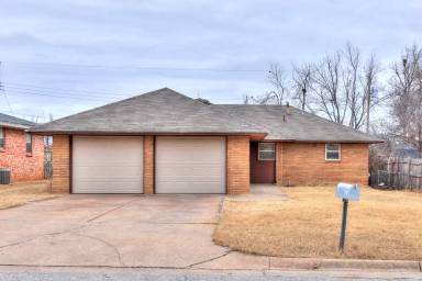Main picture of 113 Larry Ave