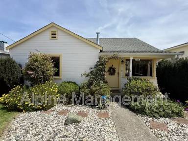 Main picture of 676 Spruce Ave