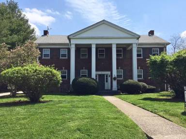 Main picture of 311 Duke Rd