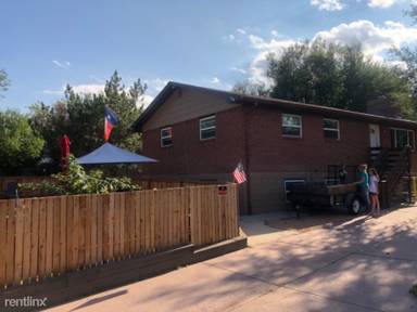 Main picture of 1406 S Pine St