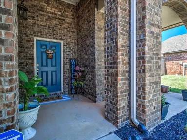 Main picture of 11008 SW 38th Cir