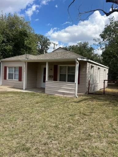 Main picture of 1515 S Travis St