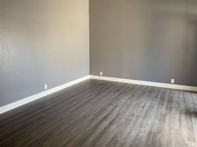 Main picture of 2998 Holly Dr