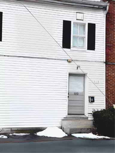 Main picture of 103 W Germain St