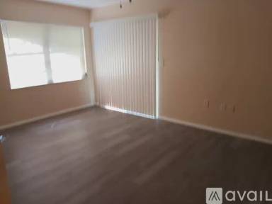 Main picture of 7278 Pond Cir