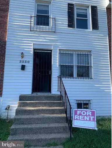 Main picture of 3232 Westmont Ave