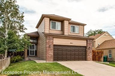 Main picture of 2865 S Sedalia Ct