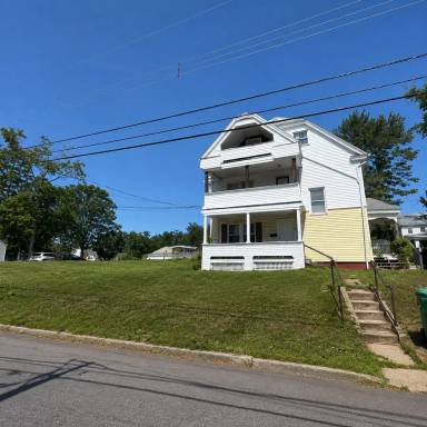 Main picture of 18 Darby St
