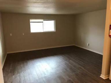 Main picture of 1219 N Storer Ave